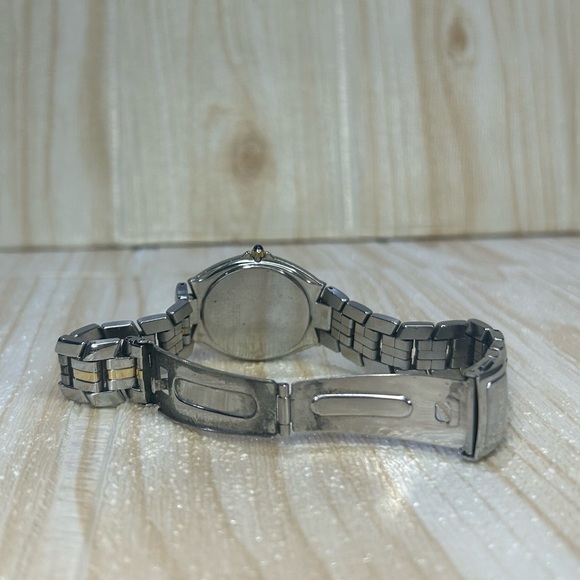 Seiko Stainless Steel Polished Water Resistant Men's Watch Dolce - Picture 6 of 12